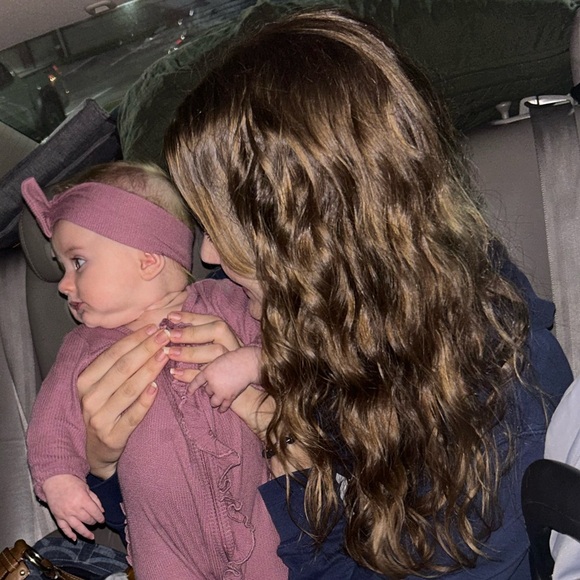 Meet your Posher, Emily - Picture 6 of 7